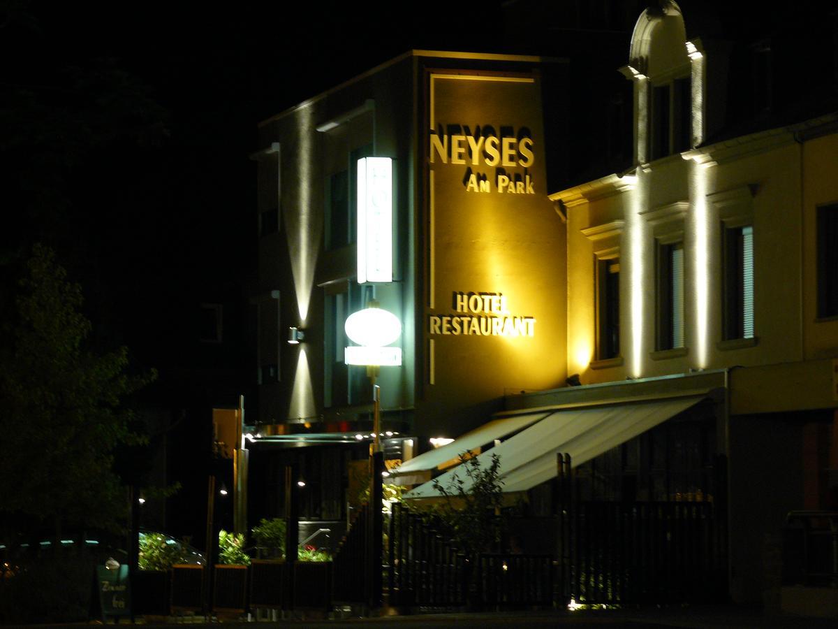 Hotel-Restaurant Neyses Am Park Kordel Exteriör bild